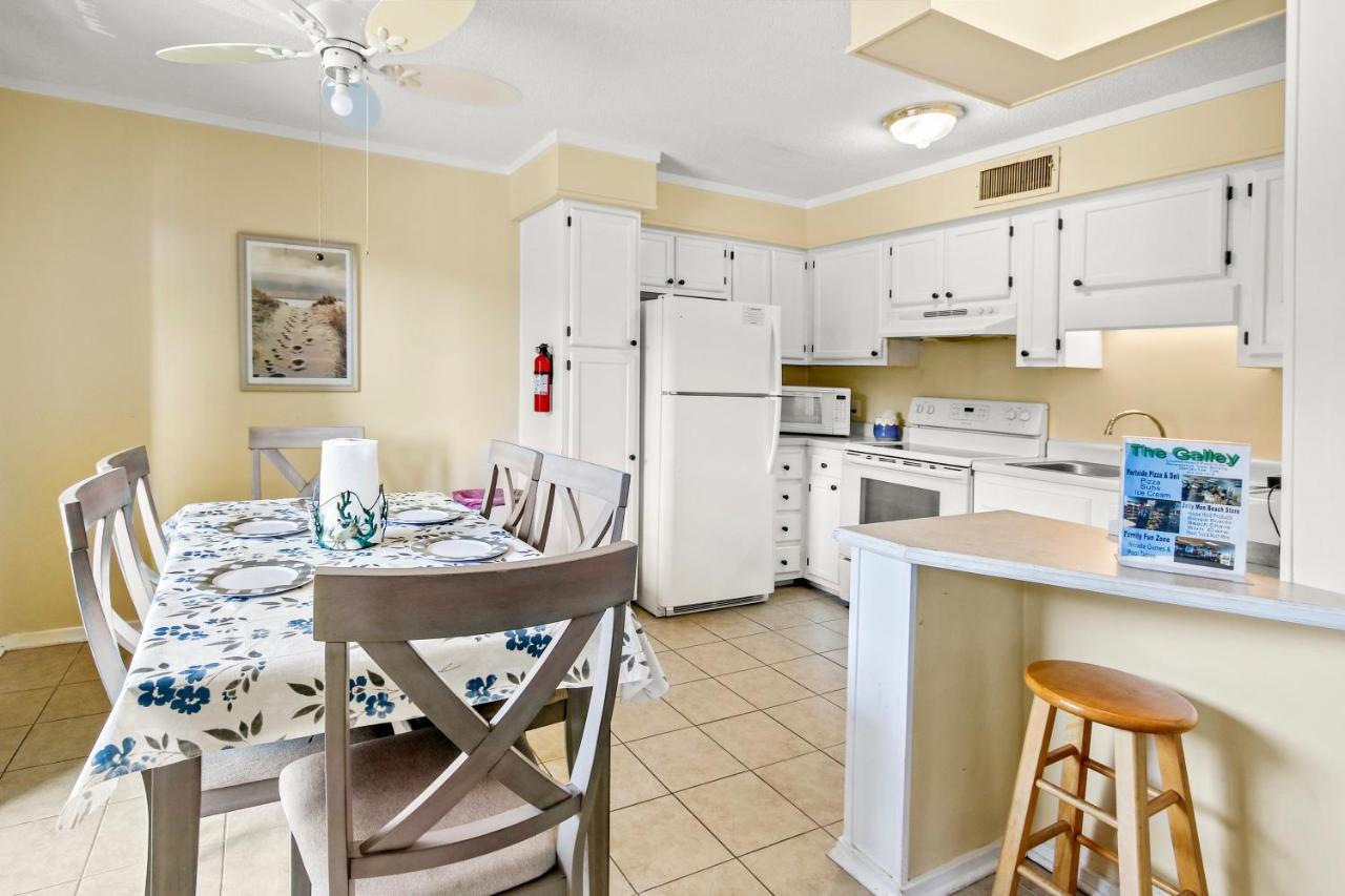 On The Beach 2 Bed 2 Bath 3Rd Floor Condo Миртъл Бийч Екстериор снимка