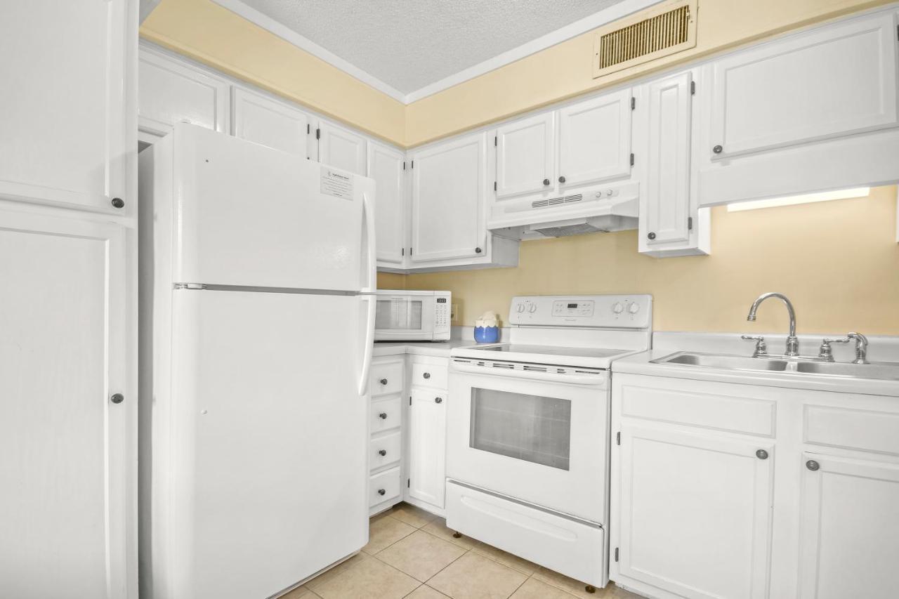 On The Beach 2 Bed 2 Bath 3Rd Floor Condo Миртъл Бийч Екстериор снимка